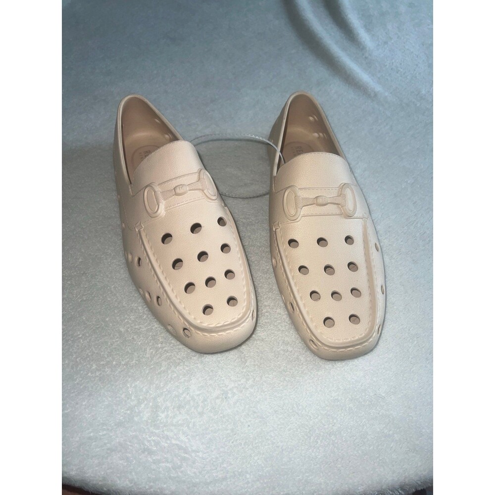 Kenneth Cole Reaction slip ons size 9